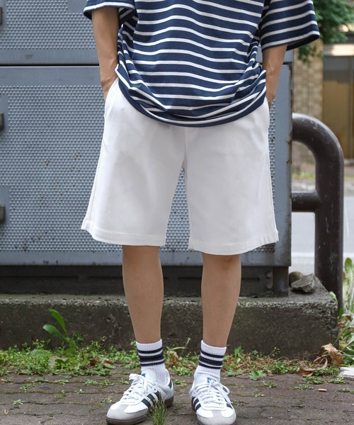 ZIP FIVE（ジップファイブ）の「【ZIP FIVE】ツイル スケーター イージー ストレッチ ハーフパンツ / ショートパンツ / 半ズボン ユニセックス（チノパンツ・メンズ・ブラック/カーキ/ライトブルー/ブルー/オフホワイト/キャメル/グリーン/レッド/ベージュ/ネイビー/ブルー系・MEDIUM/LARGE/X-LARGE）」の2枚目の写真