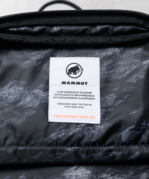 Mammut(マムート)の「【 MAMMUT】Seon Transporter 15L(バックパック/リュック・メンズ・ダークネイビー/ライトベージュ/ブラック・FREE)」の8枚目の写真