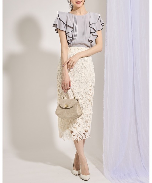 tocco closet（トッコ　クローゼット）の「ピンタック×ラッフルフリル配色ブラウス（シャツ/ブラウス・レディース・ブラック/オフホワイト/グレー系その他・M）」の5枚目の写真