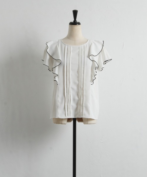 tocco closet（トッコ　クローゼット）の「ピンタック×ラッフルフリル配色ブラウス（シャツ/ブラウス・レディース・ブラック/オフホワイト/グレー系その他・M）」の17枚目の写真