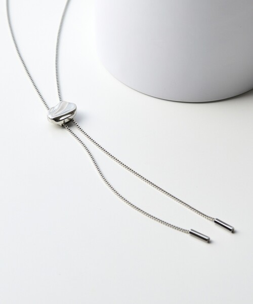 tk.TAKEO KIKUCHI（ティーケータケオキクチ）の「◆メタルループタイネックレス（ネックレス・メンズ・シルバー/シルバー系4/ブラック/ブラック系/シルバー系/シルバー系1/ブラック系5/ゴールド系8/ブラック系6/シルバー系7/シルバー系8/ゴールド系7/ブラック系1/ゴールド系2/シルバー系3/シルバー系2/ブラック系2/ゴールド系3/ブラック系4/シルバー系5/シルバー系6/ゴールド系6/ブラック系3/ゴールド系5/ゴールド系/ライトグレー/ライトグレー系/ゴールド系1/ブラック系7/ブラック系8・00）」の21枚目の写真