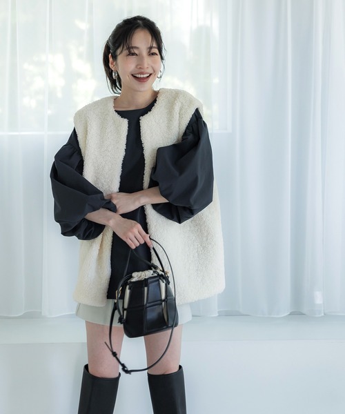 coca(coca)(コカ)の「プードルボアベスト(ベスト・レディース・ブラウン/アイボリー・ONE SIZE)」の5枚目の写真
