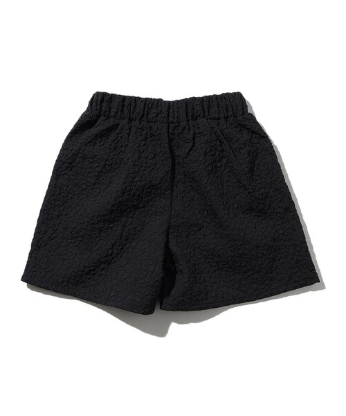 SHOO・LA・RUE(シューラルー)の「◆【110-140cm/プチセレ】エンボスショートパンツ(その他パンツ・キッズ・アイボリー/ブラック・11/12/13/14)」の4枚目の写真