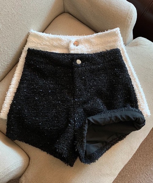 Chick（チック）の「ハイウエストツイードショートパンツ（その他パンツ・レディース・ホワイト/ブラック・M/S/L）」の4枚目の写真