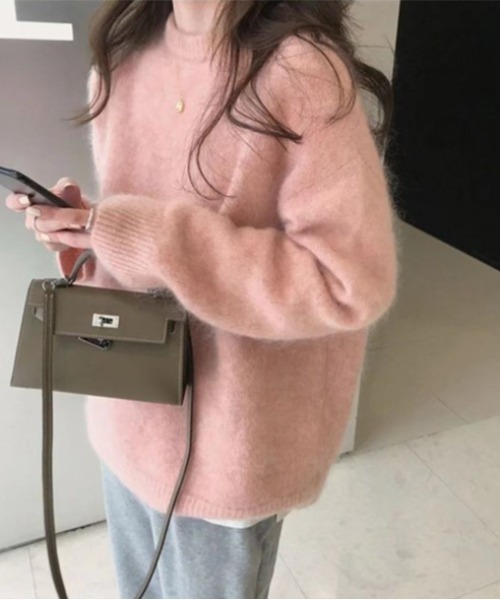 sorule（ソルレ）の「ベーシッククルーネックニット（ニット/セーター・レディース・ホワイト/アイボリー/ブルー/ピンク/ワイン/パープル/グレー/イエロー・FREE）」の7枚目の写真