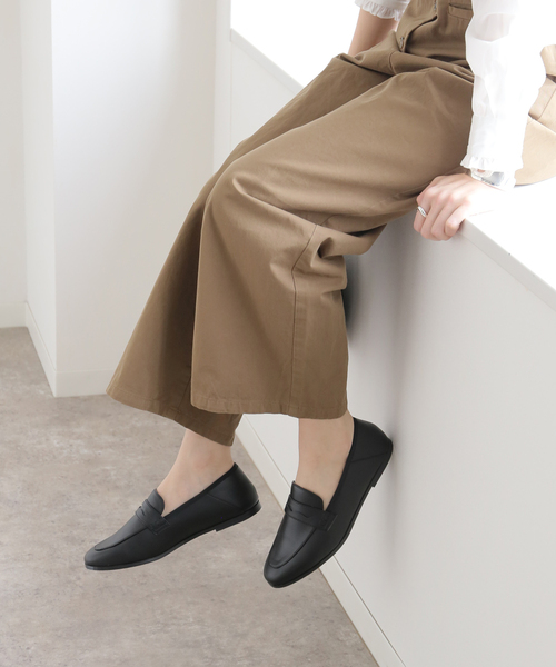 JOURNAL STANDARD relume（ジャーナルスタンダード　レリューム）の「RELUME コインローファー（ローファー・レディース・ホワイト/ブラック・23cm/23.5cm/24cm/24.5cm）」の4枚目の写真