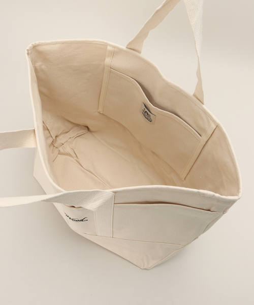 AP STUDIO（エーピーストゥディオ）の「【BRICKS&WOOD/ブリックス アンド ウッド】別注トートバッグ（トートバッグ・レディース・アイボリー・FREE）」の8枚目の写真