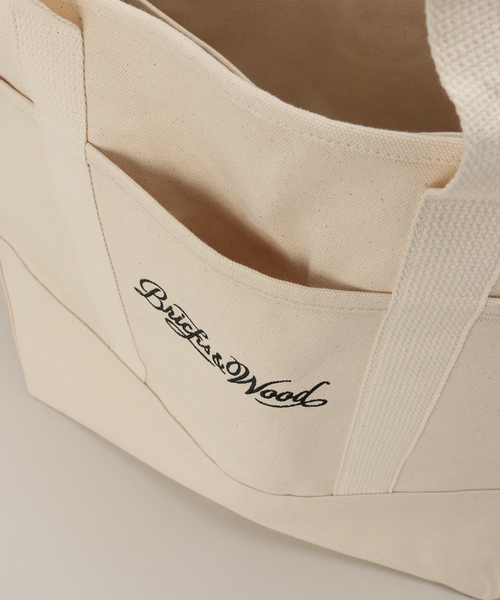 AP STUDIO（エーピーストゥディオ）の「【BRICKS&WOOD/ブリックス アンド ウッド】別注トートバッグ（トートバッグ・レディース・アイボリー・FREE）」の11枚目の写真