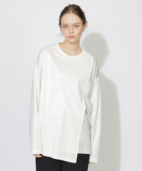 CB CRESTBRIDGE（シービークレストブリッジ）の「アシンメトリー