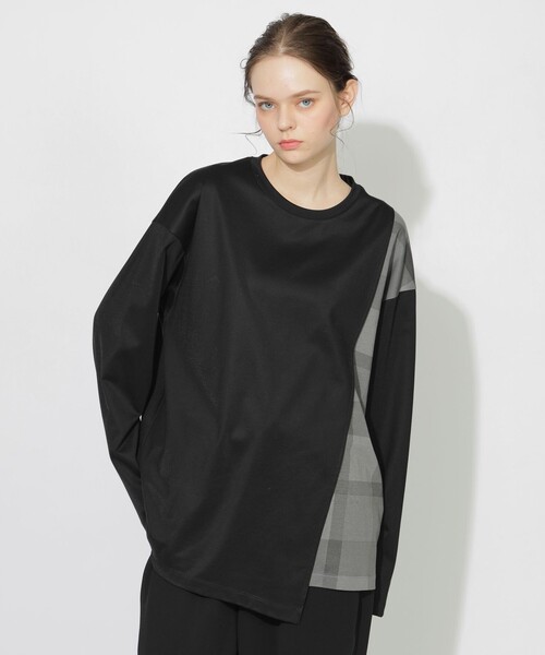 CB CRESTBRIDGE（シービークレストブリッジ）の「アシンメトリー