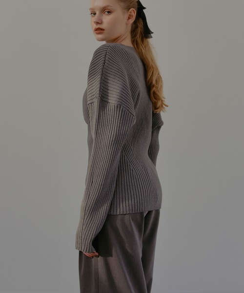 MIELI INVARIANT（ミエリインヴァリアント）の「Dolman Rib Knit Tops（ニット/セーター・レディース・ブラック/グレー/アイボリー・FREE）」の15枚目の写真