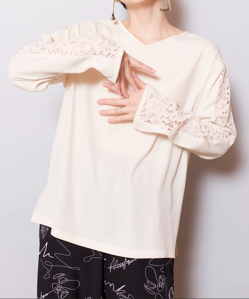 OSMOSIS(オズモーシス)の「2WAYブラウス(シャツ/ブラウス・レディース・ホワイト/ブラック・ONE SIZE)」の15枚目の写真