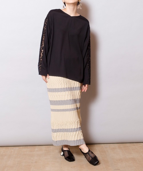 OSMOSIS(オズモーシス)の「2WAYブラウス(シャツ/ブラウス・レディース・ホワイト/ブラック・ONE SIZE)」の8枚目の写真