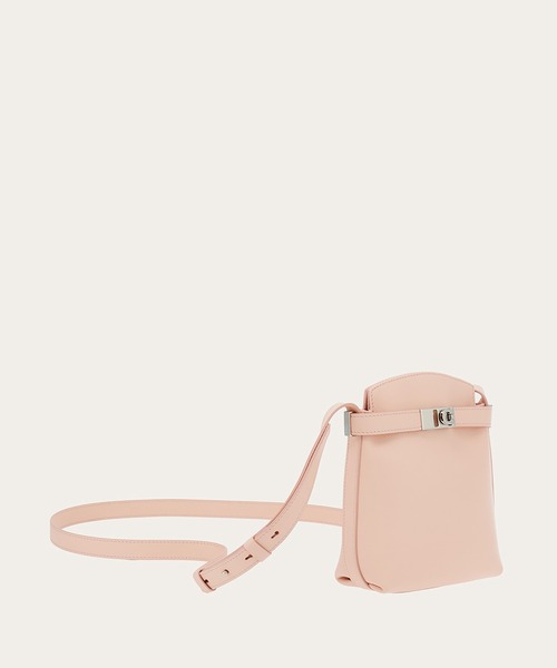 FERRAGAMO（フェラガモ）の「スマートフォンケース（ショルダーバッグ・レディース・ライトピンク・ONE SIZE）」の4枚目の写真