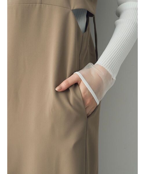 YECCA VECCA（イェッカヴェッカ）の「サイドカットアウトキャミワンピース（ワンピース・レディース・ネイビー/ベージュ・FREE）」の10枚目の写真