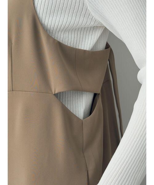 YECCA VECCA（イェッカヴェッカ）の「サイドカットアウトキャミワンピース（ワンピース・レディース・ネイビー/ベージュ・FREE）」の11枚目の写真