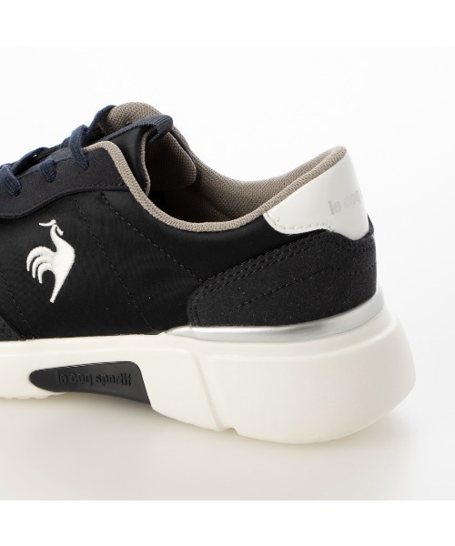 le coq sportif(ルコックスポルティフ)の「【3E】レースアップスニーカー(ラ セギュール IV)(スニーカー・レディース・ホワイト/ネイビー/ブラック/ベージュ・22.5cm/23cm/23.5cm/24cm/24.5cm)」の18枚目の写真
