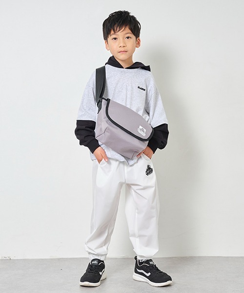 XLARGE KIDS(エクストララージキッズ)の「ショルダーバッグ(ショルダーバッグ・キッズ・グレー/ブラック・FREE)」の14枚目の写真