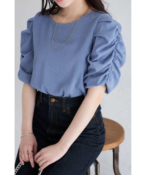&. NOSTALGIA(アンドドットノスタルジア)の「【ZOZO限定】パワーショルダープルオーバー(Tシャツ/カットソー・レディース・オフホワイト/ブラック/ブルー・M)」の4枚目の写真
