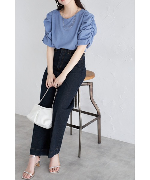 &. NOSTALGIA(アンドドットノスタルジア)の「【ZOZO限定】パワーショルダープルオーバー(Tシャツ/カットソー・レディース・オフホワイト/ブラック/ブルー・M)」の6枚目の写真