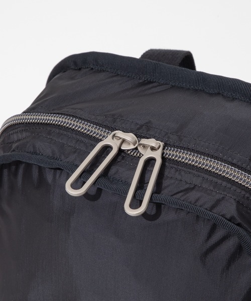 LeSportsac(レスポートサック)の「LeSportsac SM FUNCTIONAL BKPK レスポートサック ファンクショナル バックパック(バックパック/リュック・レディース・ブラック・FREE)」の10枚目の写真