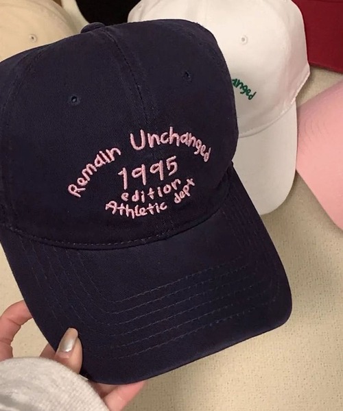 SHEPP（シープ）の「刺繍ロゴ ベースボールキャップ（キャップ・レディース・ホワイト/ブラウン/ネイビー/ベージュ/ライトピンク/アイボリー/ブラック/ワイン/グレー・F）」の13枚目の写真