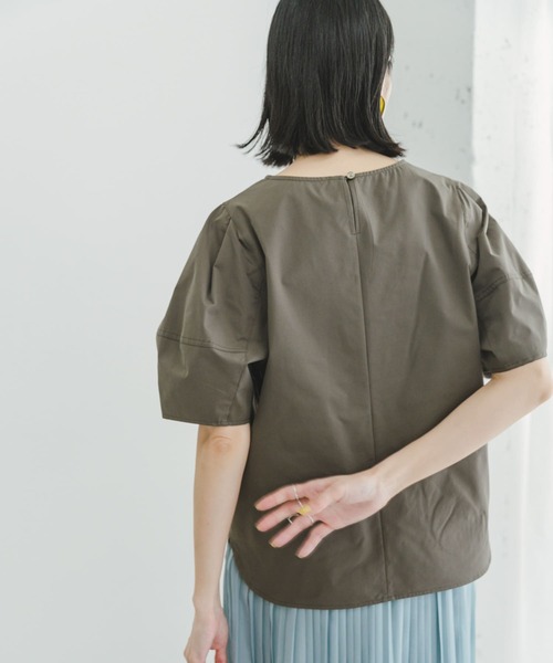 ITEMS URBANRESEARCH（アイテムズ アーバンリサーチ）の「『セットアップ対応』タックスリーブプルオーバー（シャツ/ブラウス・レディース・ブルー/ブラック/モカ・FREE）」の14枚目の写真