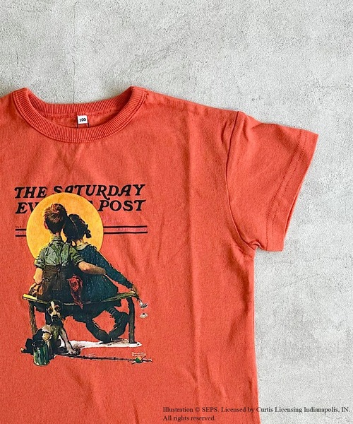 MARKEY'S（マーキーズ）の「【THE SATURDAY EVENING POST】別注プリントTシャツ（90～150cm）（Tシャツ/カットソー・キッズ・ベージュ/オレンジ/チャコール/オフホワイト・110/100/90/120/150/140/130）」の4枚目の写真