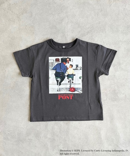 MARKEY'S（マーキーズ）の「【THE SATURDAY EVENING POST】別注プリントTシャツ（90～150cm）（Tシャツ/カットソー・キッズ・ベージュ/オレンジ/チャコール/オフホワイト・110/100/90/120/150/140/130）」の8枚目の写真