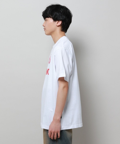 LMCの「【UNISEX】LMC／PHILMC PARODY SOCCER T 2114135（T