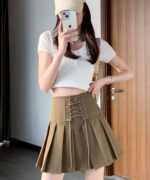 NANEA(ナネア)の「フロントレースアッププリーツミニスカート(スカート・レディース・グレー/ブラック/ベージュ・SMALL/MEDIUM/LARGE)」の14枚目の写真