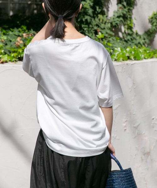 FORK&SPOON（フォークアンドスプーン）の「FORK&SPOON　メッセージロゴTシャツ（Tシャツ/カットソー・レディース・ブルー系その他/ホワイト系その他/ブラック系その他・1）」の6枚目の写真