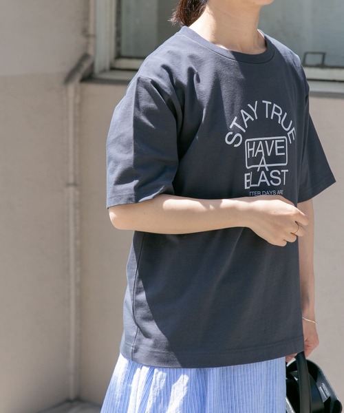 FORK&SPOON（フォークアンドスプーン）の「FORK&SPOON　メッセージロゴTシャツ（Tシャツ/カットソー・レディース・ブルー系その他/ホワイト系その他/ブラック系その他・1）」の20枚目の写真