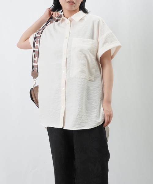 LUCA/LADY LUCK LUCA(ルカ/レディラックルカ)の「LC/LLL ポケットロングシャツ / バックタック半袖シャツブラウス(シャツ/ブラウス・レディース・ブラック/カーキ/オフホワイト・FREE)」の21枚目の写真