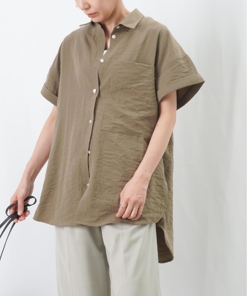 LUCA/LADY LUCK LUCA(ルカ/レディラックルカ)の「LC/LLL ポケットロングシャツ / バックタック半袖シャツブラウス(シャツ/ブラウス・レディース・ブラック/カーキ/オフホワイト・FREE)」の10枚目の写真