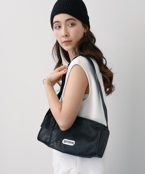 OUTDOOR PRODUCTS（アウトドアプロダクツ）の「【OUTDOOR PRODUCTS】メッシュBOXショルダー（ショルダーバッグ・レディース・ホワイト/ブラック・FREE）」の2枚目の写真