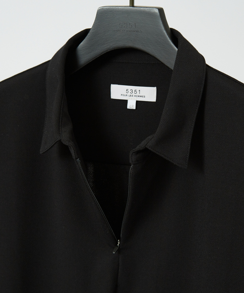 5351 POUR LES HOMMES(ゴーサンゴーイチプールオム)の「スリット ジップ ポロシャツ(ポロシャツ・メンズ・チャコールグレー/ブラック・44/46/48/50)」の5枚目の写真