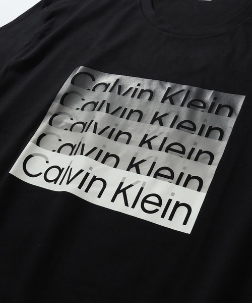 Calvin Klein(カルバン・クライン)の「【Calvin Klein/カルバンクライン】ロゴプリント ショートスリーブTシャツ(Tシャツ/カットソー・メンズ・ホワイト/ブラック・M/S/L)」の7枚目の写真