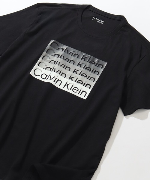 Calvin Klein(カルバン・クライン)の「【Calvin Klein/カルバンクライン】ロゴプリント ショートスリーブTシャツ(Tシャツ/カットソー・メンズ・ホワイト/ブラック・M/S/L)」の5枚目の写真