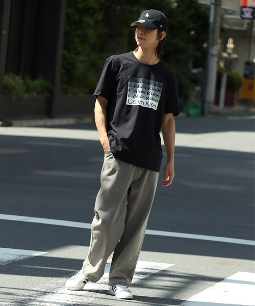 Calvin Klein(カルバン・クライン)の「【Calvin Klein/カルバンクライン】ロゴプリント ショートスリーブTシャツ(Tシャツ/カットソー・メンズ・ホワイト/ブラック・M/S/L)」の14枚目の写真