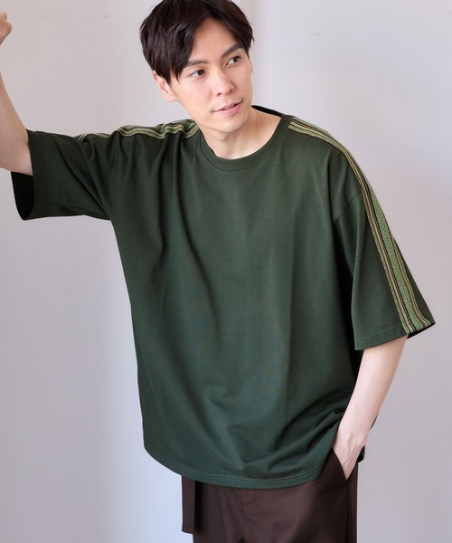 LAKOLE(ラコレ)の「袖モチーフラインT半袖 / 130618(Tシャツ/カットソー・メンズ・ブラック/グリーン/オフホワイト・MEDIUM/LARGE/X-LARGE)」の3枚目の写真