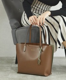 style code（スタイルコード）の「【MERCURYDUO/マーキュリーデュオ】両アオリポケット サイド配色A4トートバッグ　  キーチャーム付（トートバッグ）」