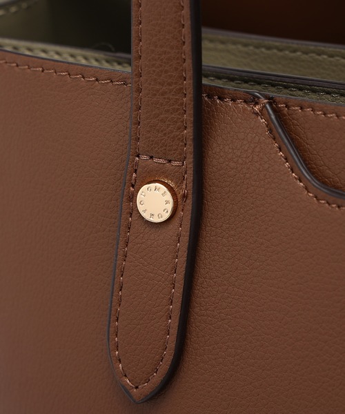 MERCURYDUO（マーキュリーデュオ）の「【MERCURYDUO/マーキュリーデュオ】両アオリポケット サイド配色A4トートバッグ　  キーチャーム付（トートバッグ・レディース・ブラック/アイボリー/ダークブラウン/ベージュ/グレイッシュベージュ/ライトグレー・FREE）」の12枚目の写真