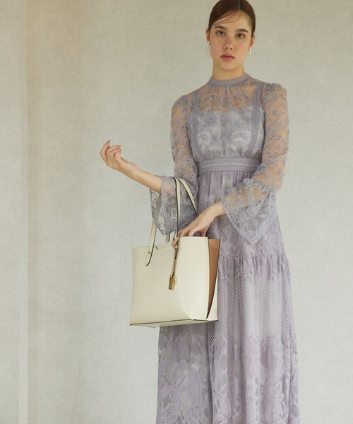 MERCURYDUO（マーキュリーデュオ）の「【MERCURYDUO/マーキュリーデュオ】両アオリポケット サイド配色A4トートバッグ　  キーチャーム付（トートバッグ・レディース・ブラック/アイボリー/ダークブラウン/ベージュ/グレイッシュベージュ/ライトグレー・FREE）」の16枚目の写真