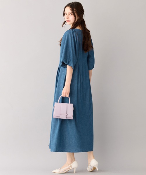 alotta(アロッタ)の「パール調ボタン付デニムロングワンピース(ワンピース・レディース・ブルー・M/L)」の4枚目の写真
