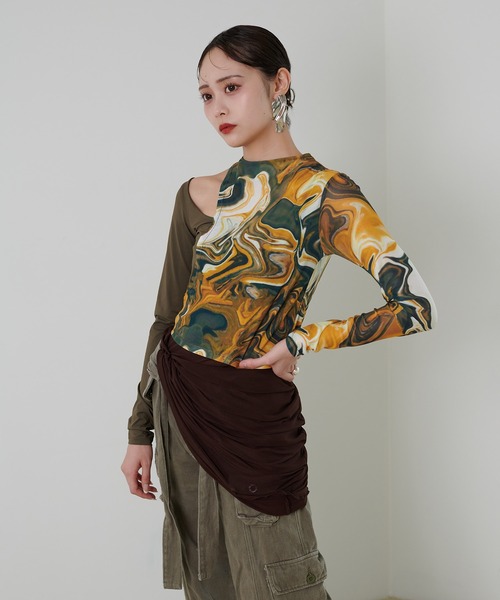 favclo.（ファブクロ）の「Docking Sheer Tops / ドッキングシアートップス（Tシャツ/カットソー・レディース・カーキ・FREE）」の3枚目の写真