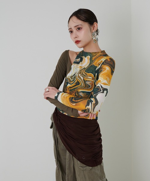 favclo.（ファブクロ）の「Docking Sheer Tops / ドッキングシアートップス（Tシャツ/カットソー・レディース・カーキ・FREE）」の4枚目の写真