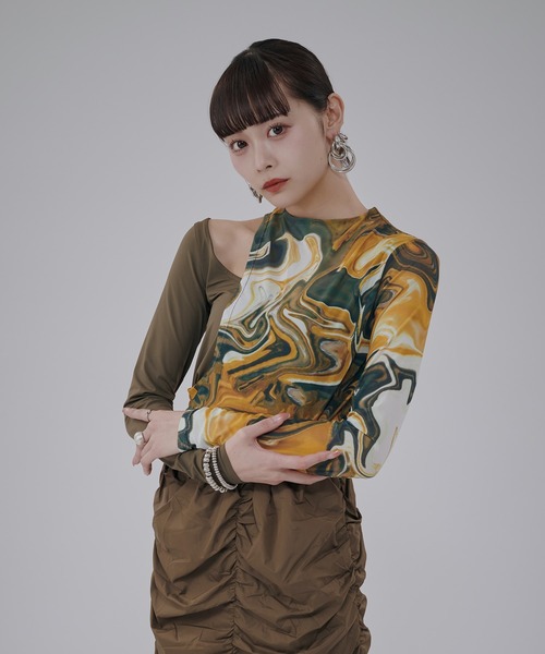 favclo.（ファブクロ）の「Docking Sheer Tops / ドッキングシアートップス（Tシャツ/カットソー・レディース・カーキ・FREE）」の7枚目の写真