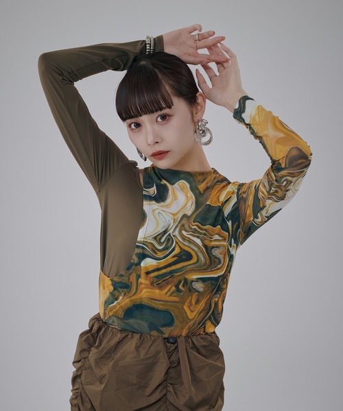 favclo.（ファブクロ）の「Docking Sheer Tops / ドッキングシアートップス（Tシャツ/カットソー・レディース・カーキ・FREE）」の6枚目の写真