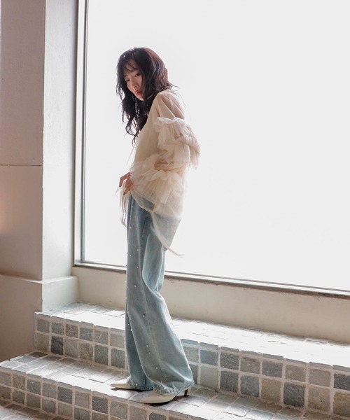 Three Four Time(スリーフォータイム)の「スリーブフリルチュールブラウス(シャツ/ブラウス・レディース・アイボリー/ブラック・FREE)」の9枚目の写真